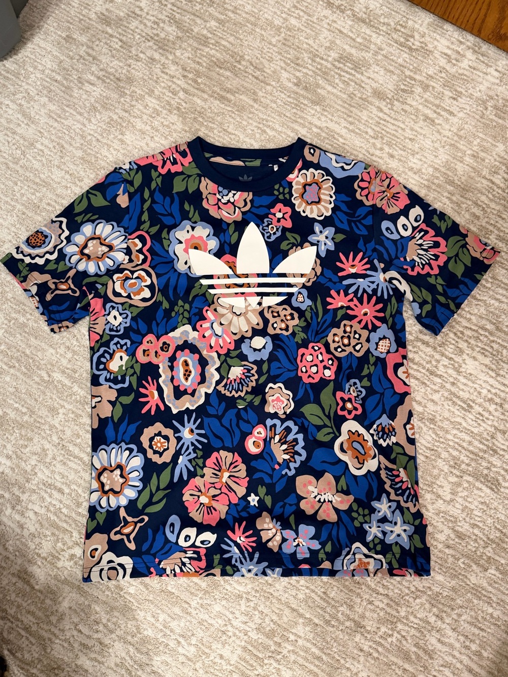 Adidas Top